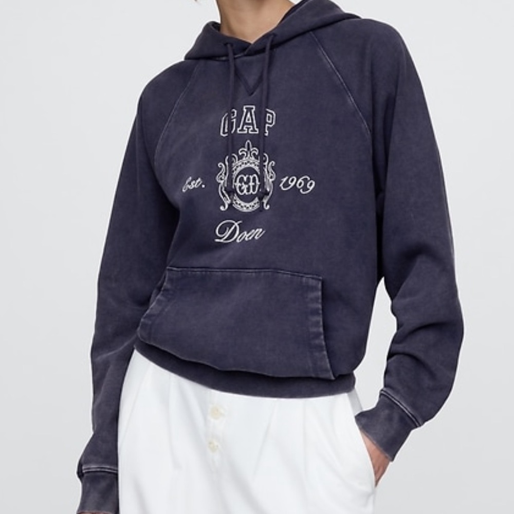 NEW Gap × DÔEN Adult Heavyweight Raglan Logo Hoodie in Navy Uniform
